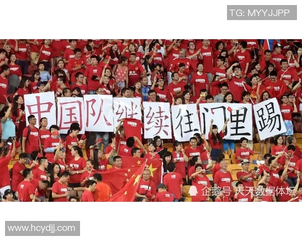 上海足球队技术争议引发热议球迷与专家各执己见探讨战术与表现